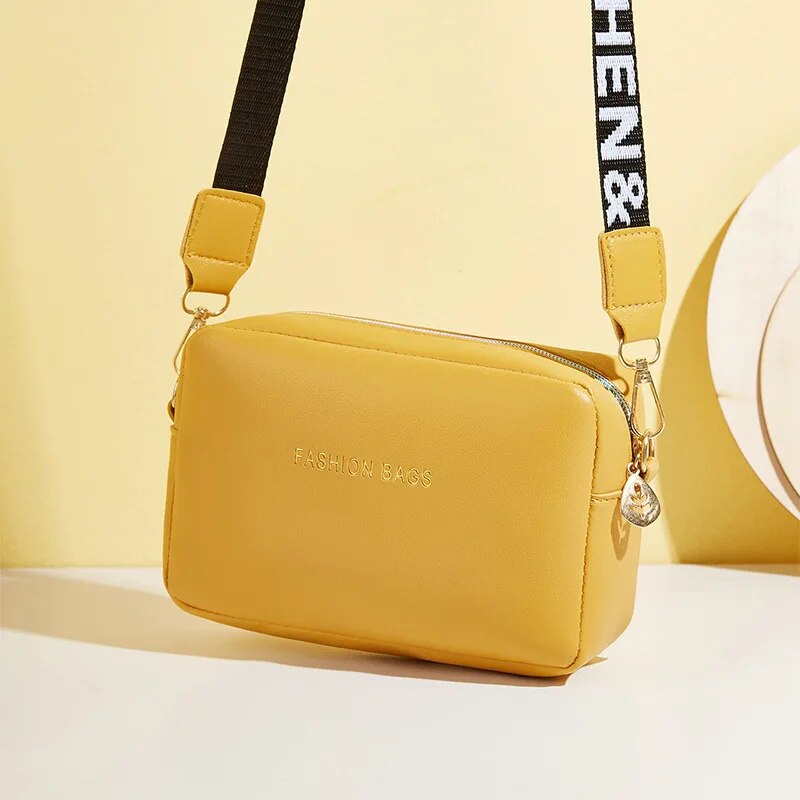 Luxe Messenger Bag: Stylish, Versatile, and Chic Nyzzle